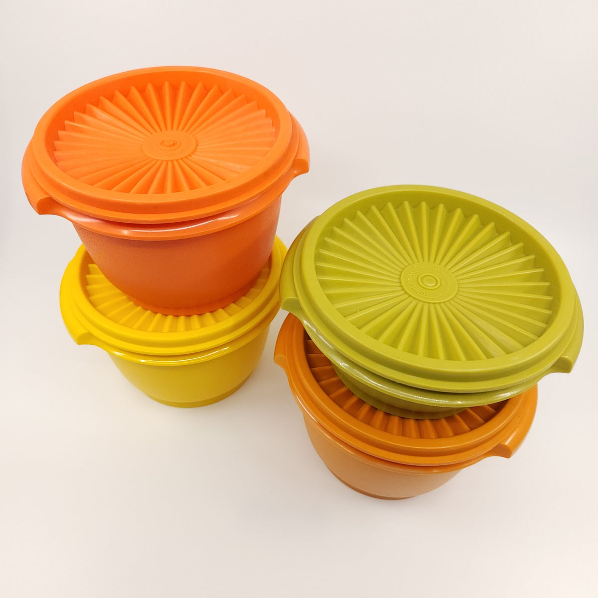 Retro 70s Tupperware containers & tumblers in harvest gold, orange, green