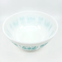 Pyrex Milk Glass Amish Butterprint Nesting Bowls