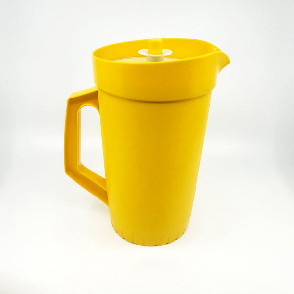 1960s Tupperware 2 Qt Juice Pitcher With Flip Top Lid Retro Vintage  Tupperware White Molded Plastic Beverage Pitcher RV Motor Home 