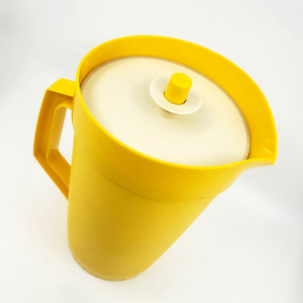 Vintage Tupperware Pitcher Push Button Lid Yellow 2 Quart With Lid